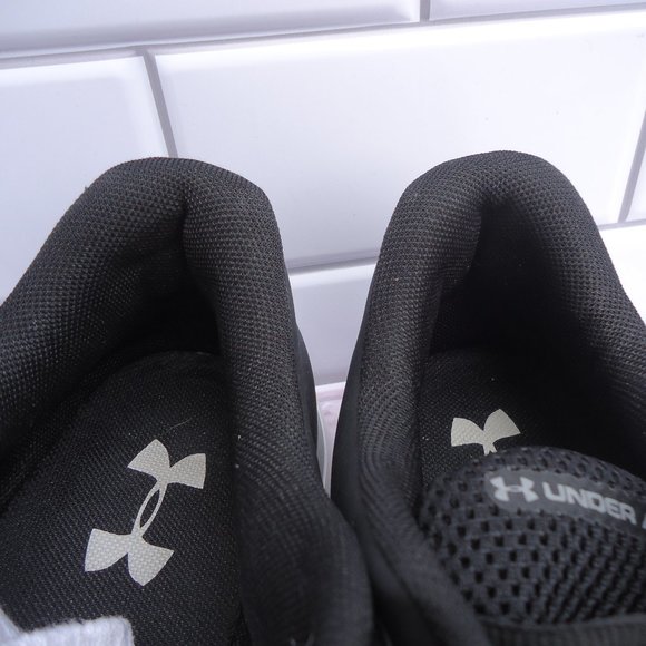 SIZE 12. UNDER ARMOUR STRIVE 7 running sneakers. - Picture 11 of 16